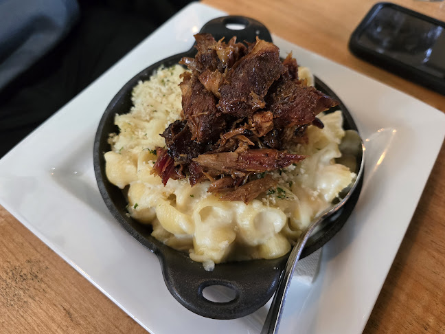 Comentarii opinii despre Smoke and Bones BBQ