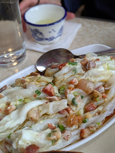 U & Me (Centre St. SW) - Hospitality and gastronomy