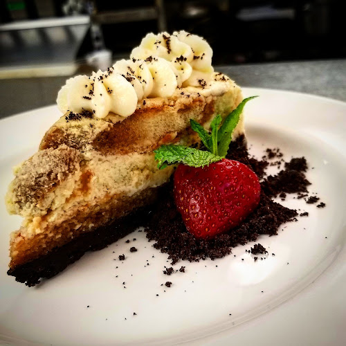 The Parlour Italian Kitchen & Bar - Edmonton