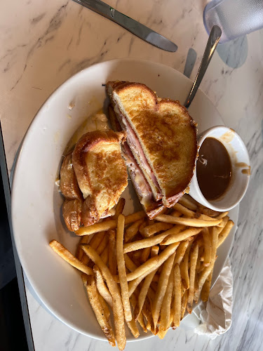 208 St Albert Trl, St. Albert, AB T8N 5H9