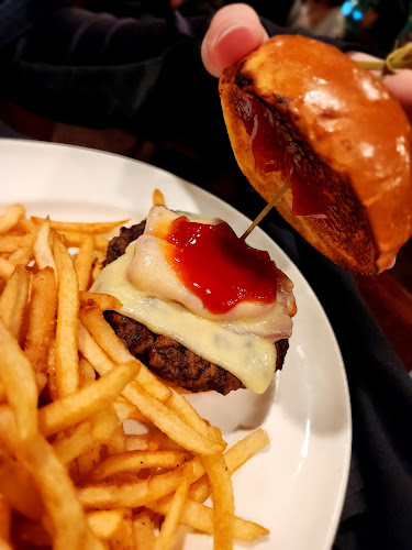 Bâton Rouge Grillhouse & Bar