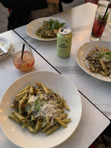 Comentarii opinii despre Pie Bar