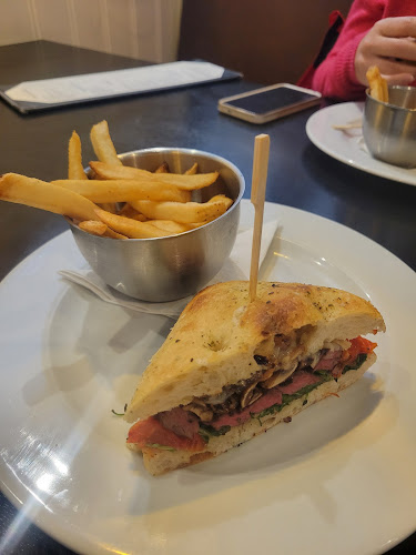 Turtle Jack's Mapleview - Hospitality and gastronomy