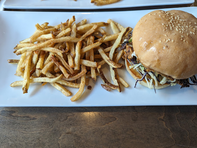 Opinii despre Bowman's Bar & Grill în Ottawa - Hospitality and gastronomy