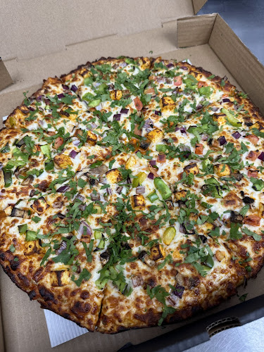 538 Yates Rd, Kelowna, BC V1V 2V1