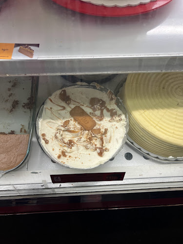 866 Denman St, Vancouver, BC V6G 2L9