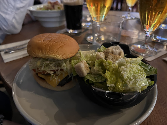 Walrus Pub & Beer Hall