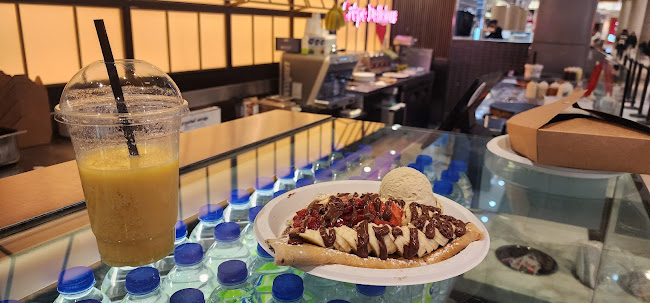 Crepe Delicious Toronto Eaton Centre - Hospitality and gastronomy