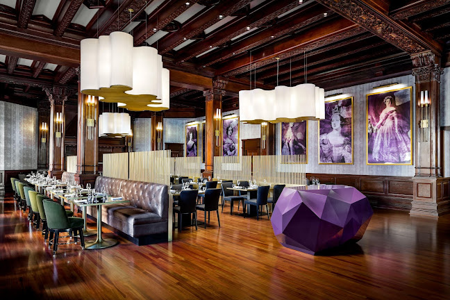 Q AT THE FAIRMONT EMPRESS