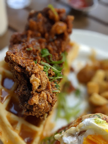 Comentarii opinii despre Chewies Oyster Bar Kitsilano