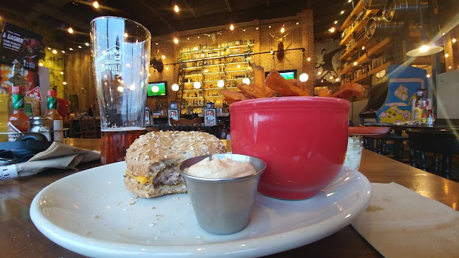 1100 Bd Maloney O #401, Gatineau, Quebec J8T 6G3