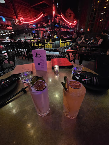 620 King St W, Toronto, ON M5V 2N2