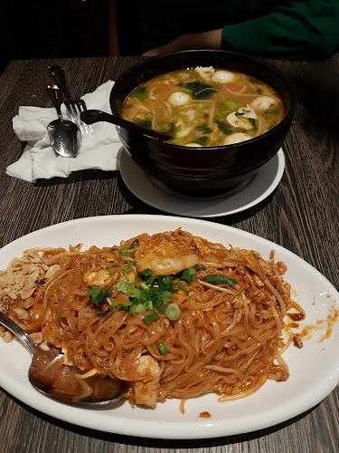 Kin Thai Kitchen & Bar