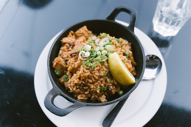 2201 W 1st Ave, Vancouver, BC V6K 1E9