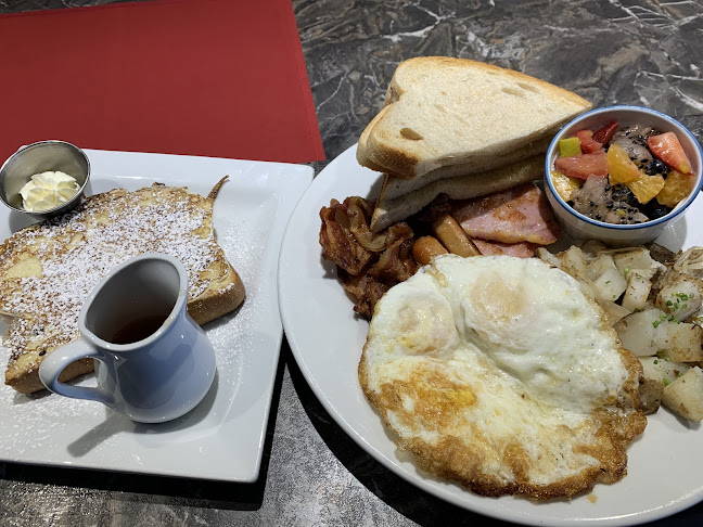 Comentarii opinii despre Average Joe's