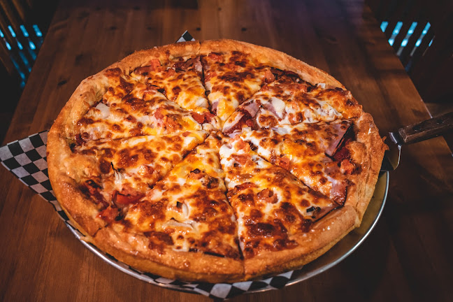 5511 50 Ave Unit 8, Red Deer, AB T4N 4B8