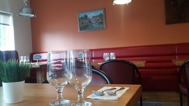 Opinii despre Songkran Thai Restaurant în St. Albert - Hospitality and gastronomy