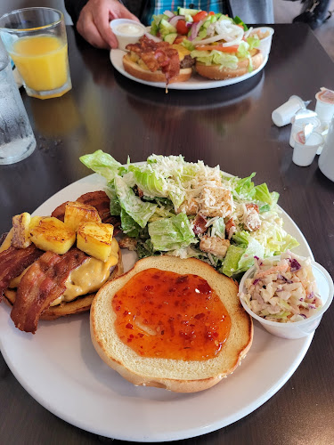 250 Maple Hills Ave, Charlottetown, PE C1C 1N2