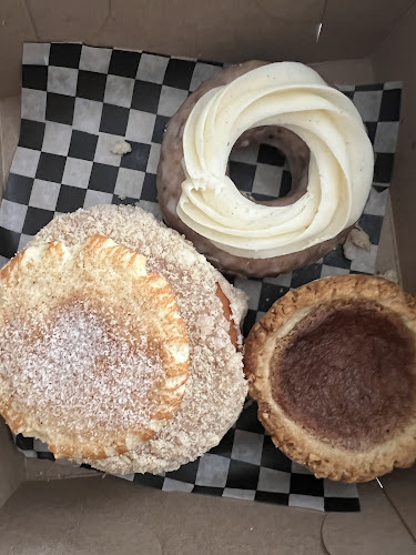 Comentarii opinii despre Daddy O Doughnuts & British Baked Goods