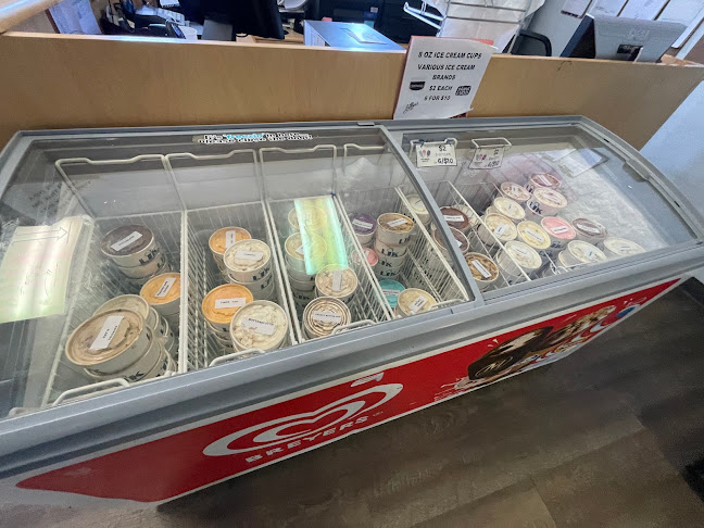 8262 Manitoba St, Vancouver, BC V5X 3A2