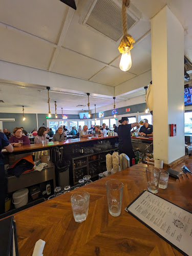 Harbour House Waterfront Eatery - Hospitality and gastronomy