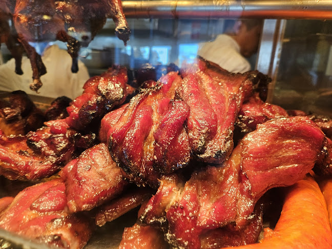 1423 Centre St N, Calgary, AB T2E 2R8