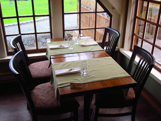 1760 Riverside Ln, Courtenay, BC V9N 8C7