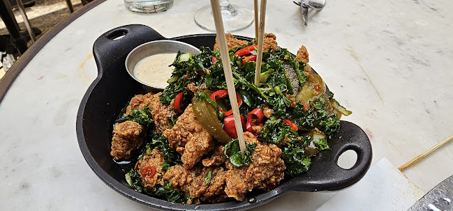 Opinii despre Walrus Pub & Beer Hall în Toronto - Hospitality and gastronomy