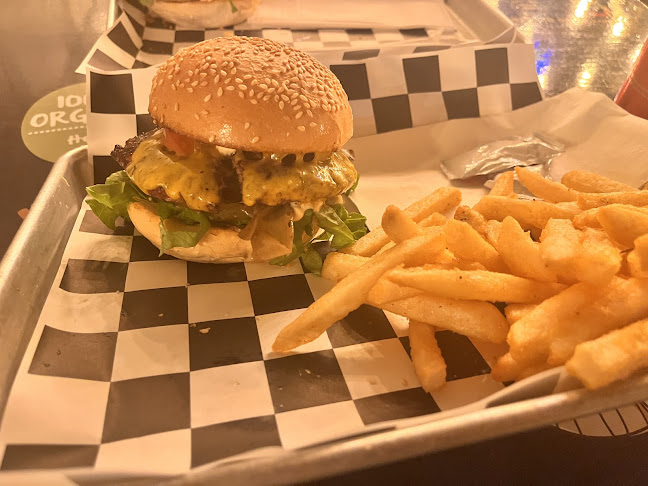 Woody Wood Burger - Richmond Hill