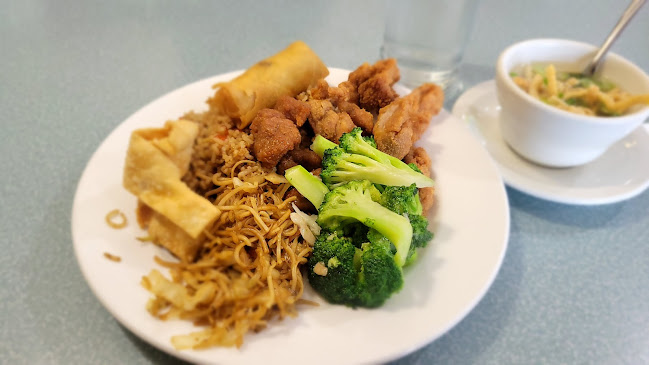 Szutu's Chinese Restaurant - Hospitality and gastronomy