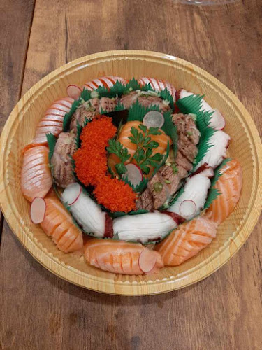 Young's Kitchen Sushi - Hospitality and gastronomy