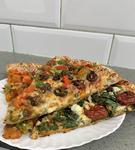 Comentarii opinii despre Megabite Pizza Commercial Drive