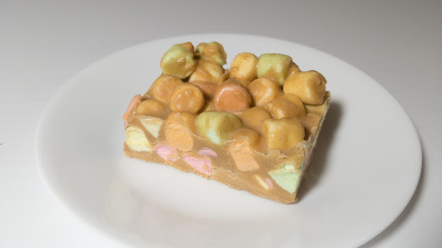 981 King St W, Hamilton, ON L8S 1K9