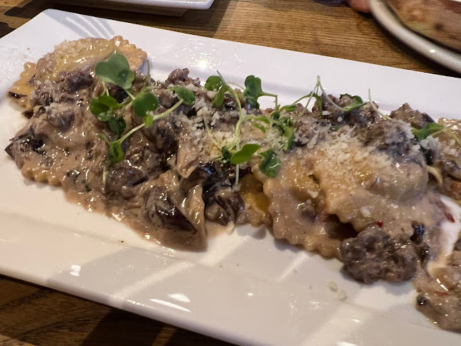 320 King St W, Kitchener, ON N2G 1B7