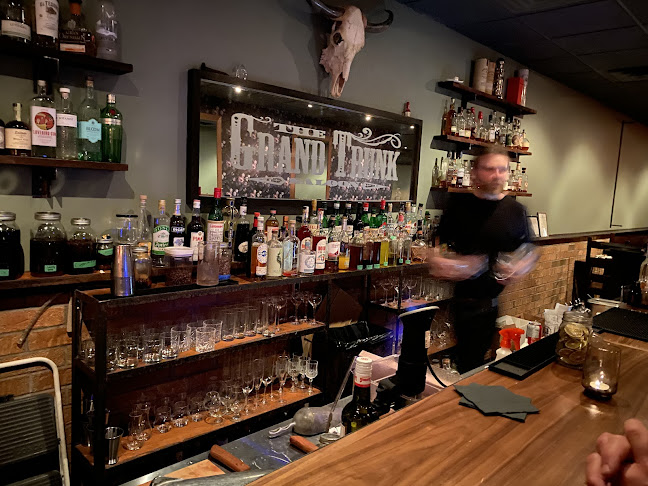 Comentarii opinii despre The Grand Trunk Saloon