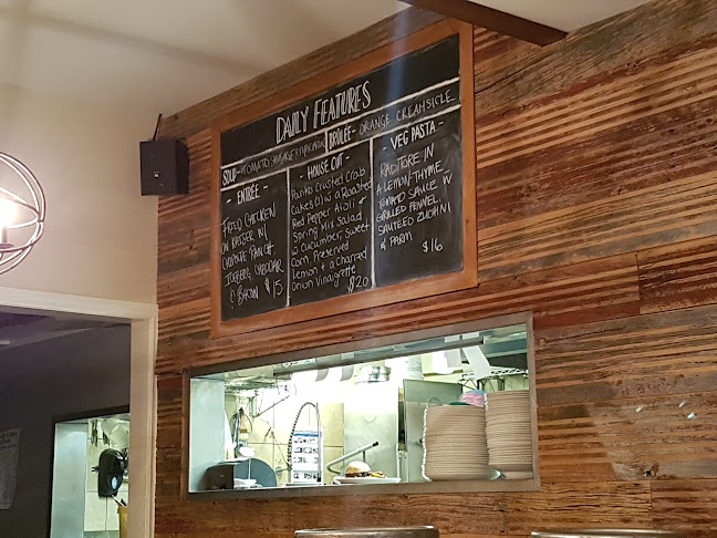 Comentarii opinii despre Red House