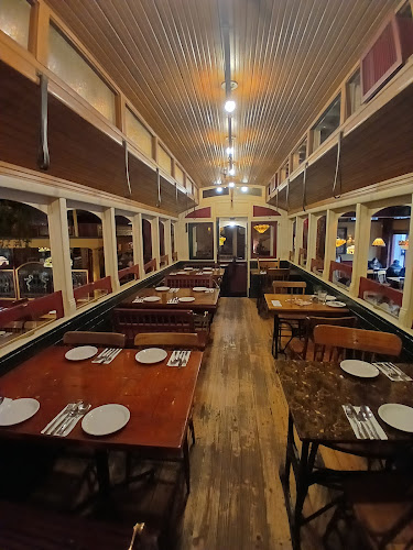 Opinii despre The Old Spaghetti Factory în Vancouver - Hospitality and gastronomy