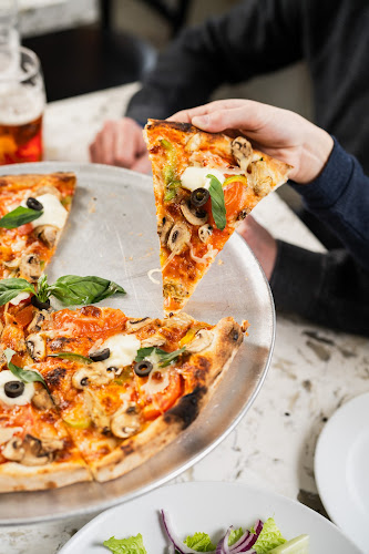 Cafe Diplomatico Restaurant & Pizzeria - Toronto