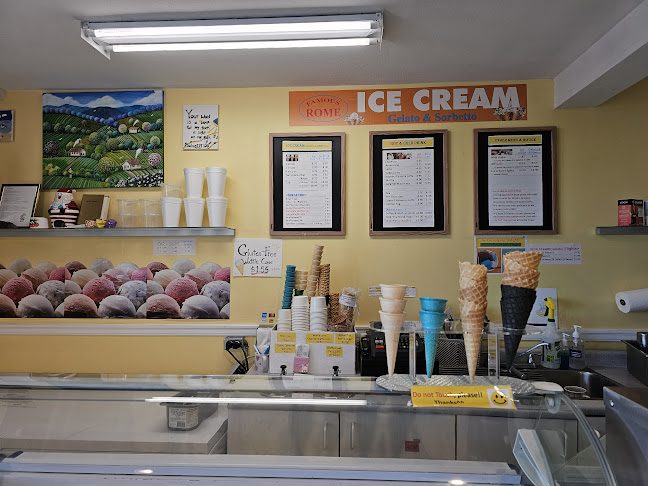 15543 Marine Dr, White Rock, BC V4B 1C9