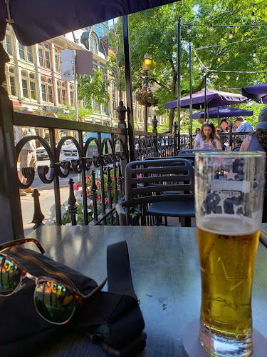 The Flatiron: A Firkin Pub