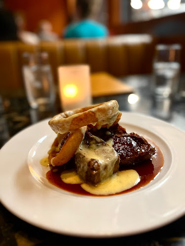 Comentarii opinii despre XIX Nineteen