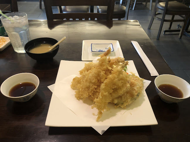 Comentarii opinii despre Miraku Japanese Restaurant