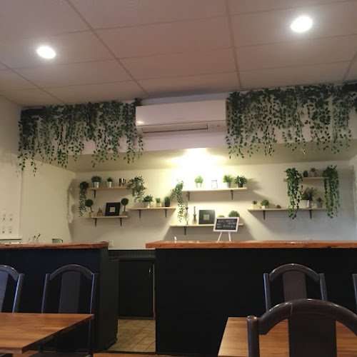 Nanda Chicken - Hospitality and gastronomy