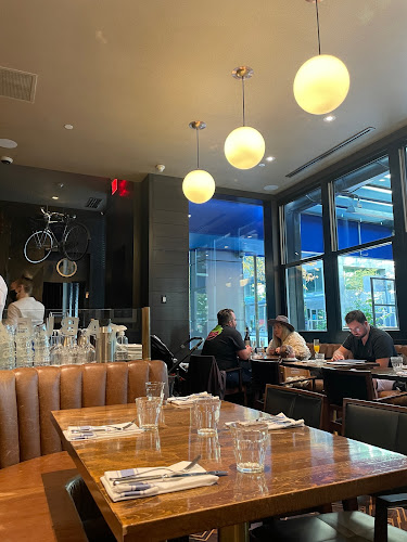 1181 Melville St, Vancouver, BC V6E 4P6