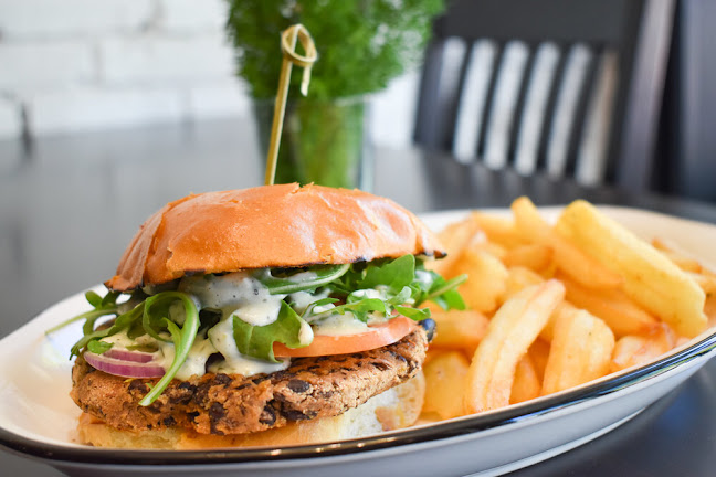 68 King St, Saint John, NB E2L 1G4