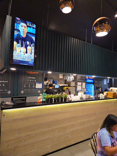 180 Rideau St, Ottawa, ON K1N 5X6