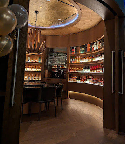 Cask Whisky Vault - Hospitality and gastronomy