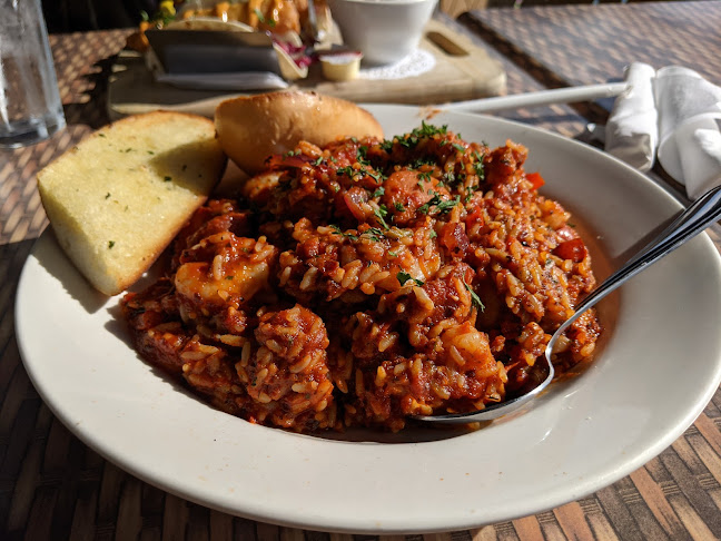 32 S Front St, Belleville, ON K8N 2Y3