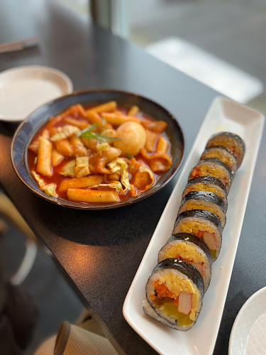 Kim's Café - Hospitality and gastronomy