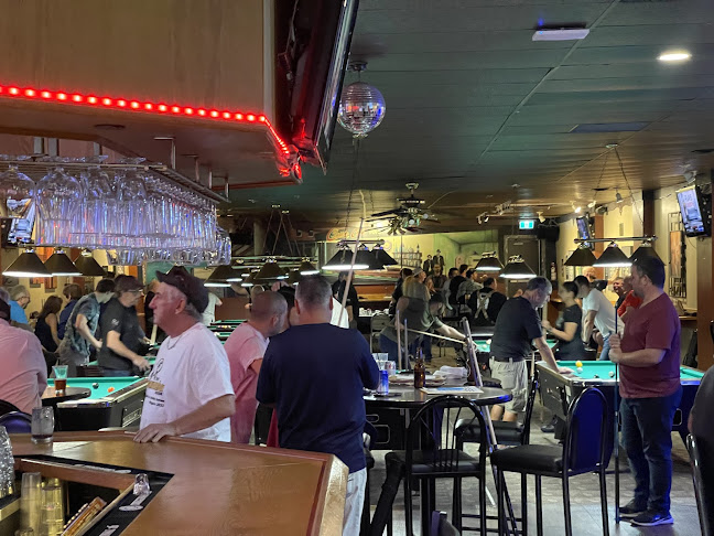 1837 Portage Ave, Winnipeg, MB R3J 0G7